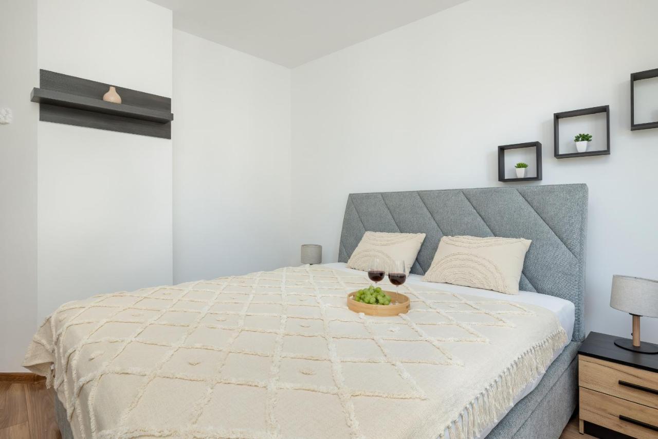Bright & Spacious Family Apartment In Miedzyzdroje With Parking And 3 Balconies By Noclegi Renters 외부 사진
