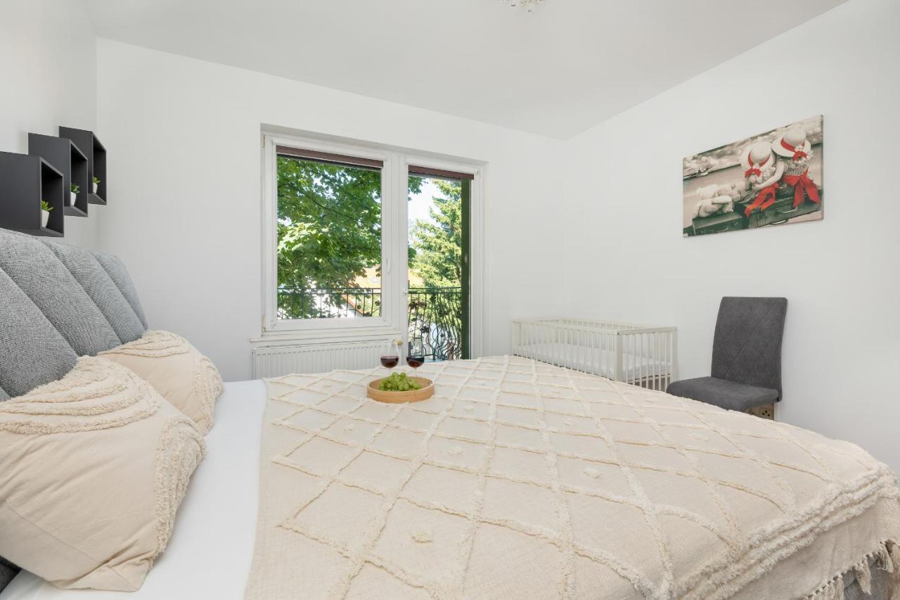 Bright & Spacious Family Apartment In Miedzyzdroje With Parking And 3 Balconies By Noclegi Renters 외부 사진