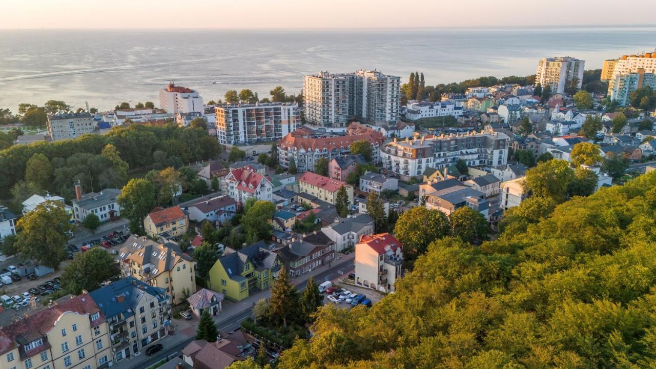Bright & Spacious Family Apartment In Miedzyzdroje With Parking And 3 Balconies By Noclegi Renters 외부 사진